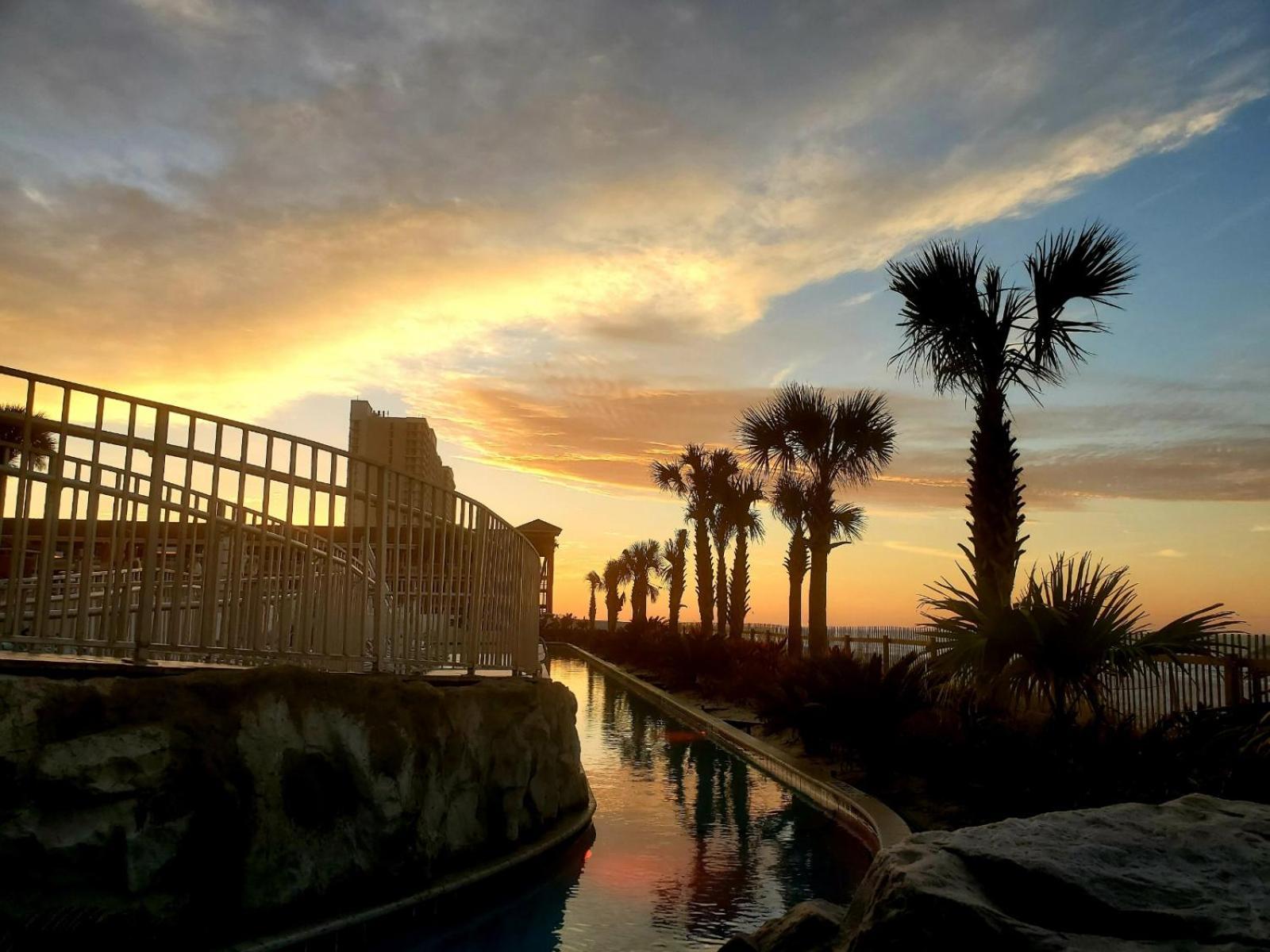 Holiday Inn Resort Panama City Beach By Ihg Exterior foto